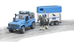 Bruder 2588 Land Rover Defender Politievoertuig, Paardentrailer, Paard + Politieagent -Chique Speelgoed Winkel 1200x598