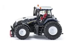Siku 3220 Christmas Tractor Limited Edition 1:32