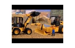 Bruder 3120 New Holland T7.315 -Chique Speelgoed Winkel hqdefault 6 16